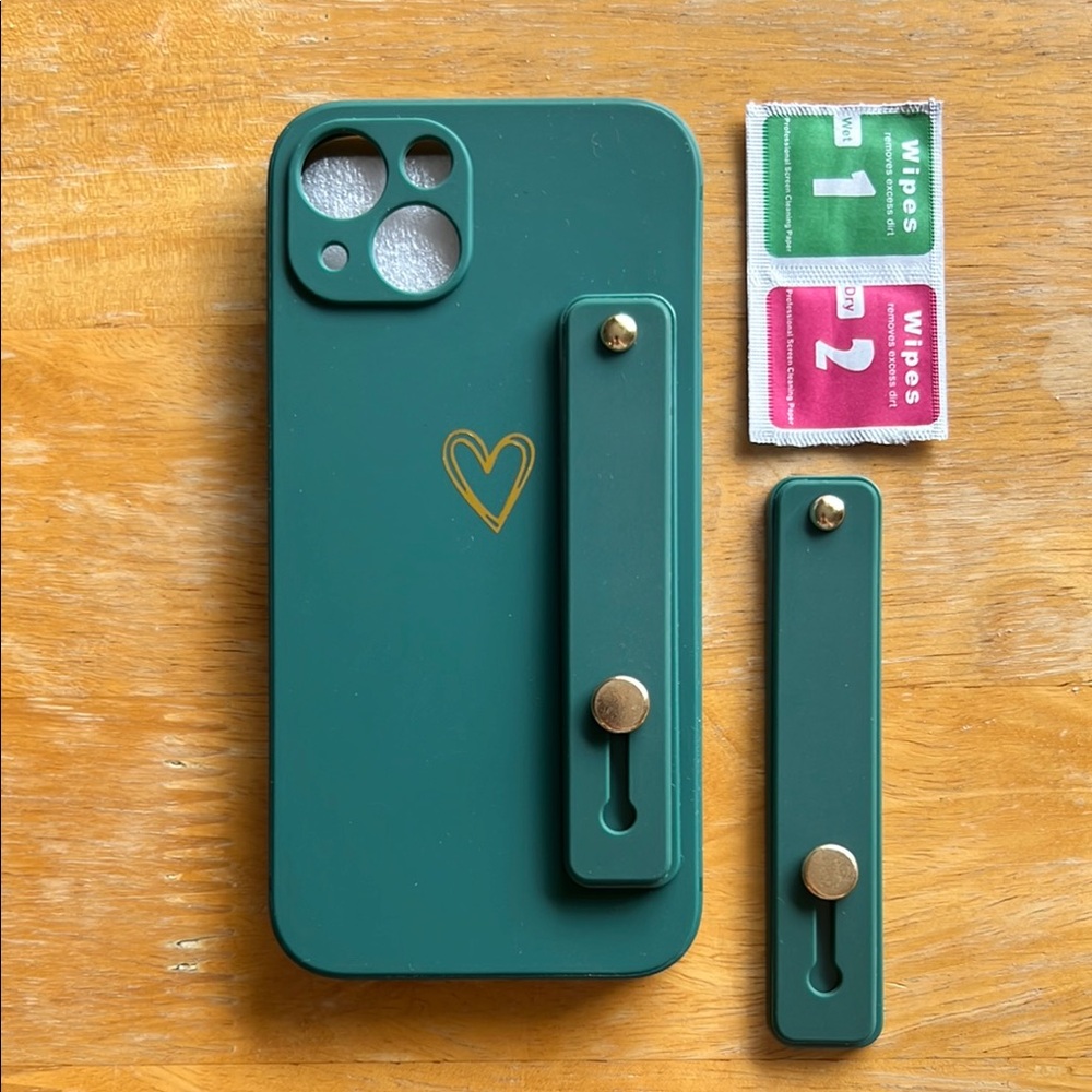 Case-Mate Green iPhone Case with Minimalist Design and Camera Protection